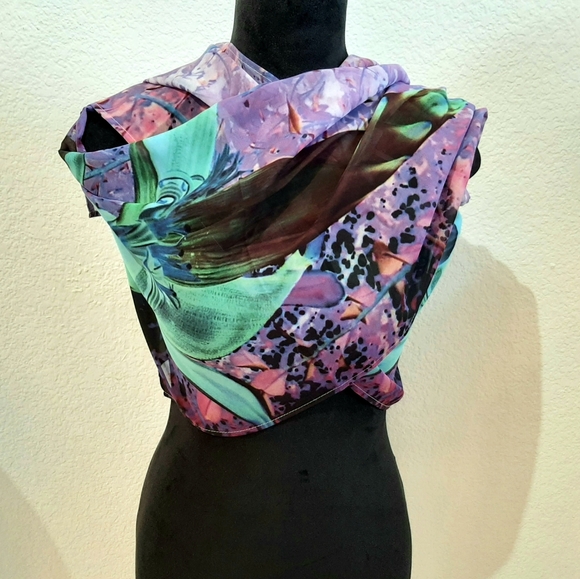 Designer Scarf - Picture 11 of 16